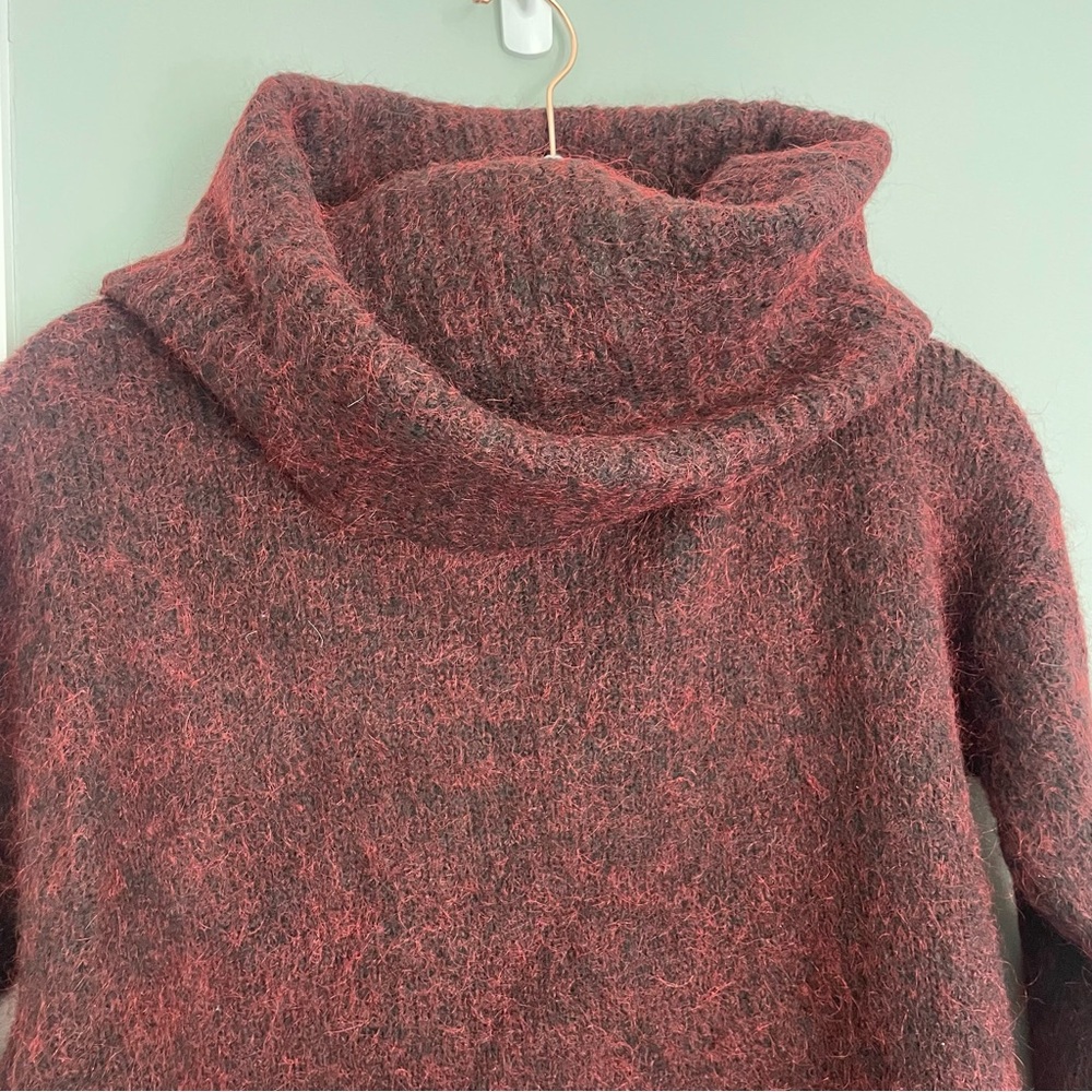 Alice + Olivia Gavin Cowl-Neck Pullover Fuzzy Wool Sweater – Maroon Red Small - Picture 5 of 14